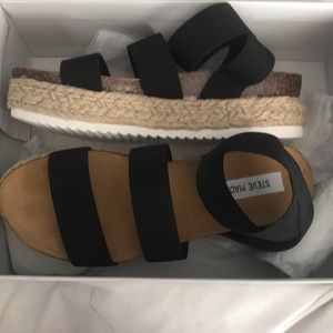 steven madden black kimmie sandals